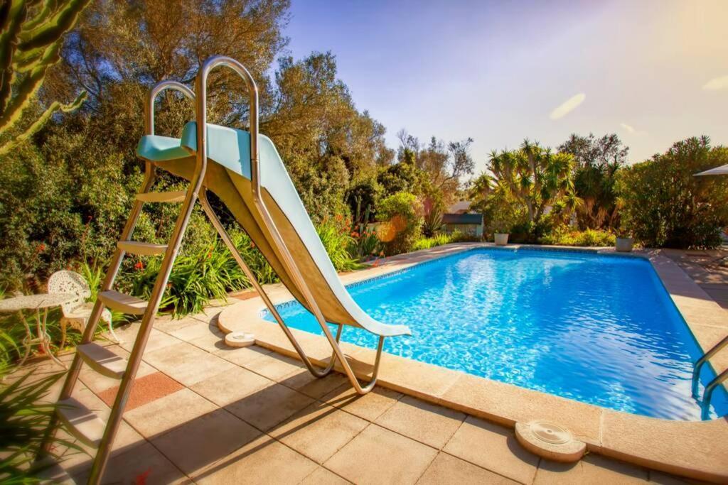 Villa Cecylia Es Canutells Exteriér fotografie
