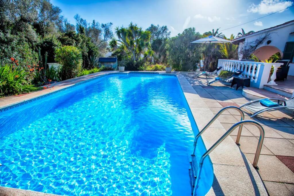 Villa Cecylia Es Canutells Exteriér fotografie